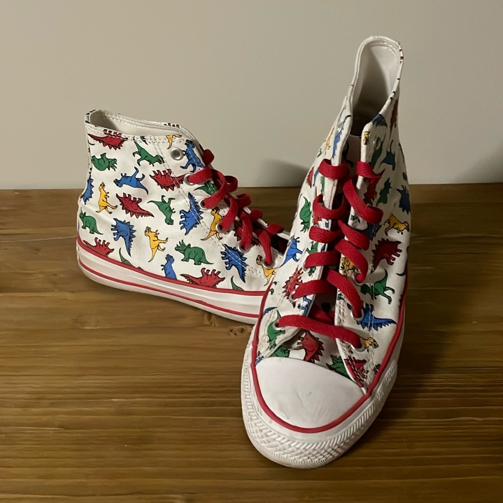 Dinasour converse